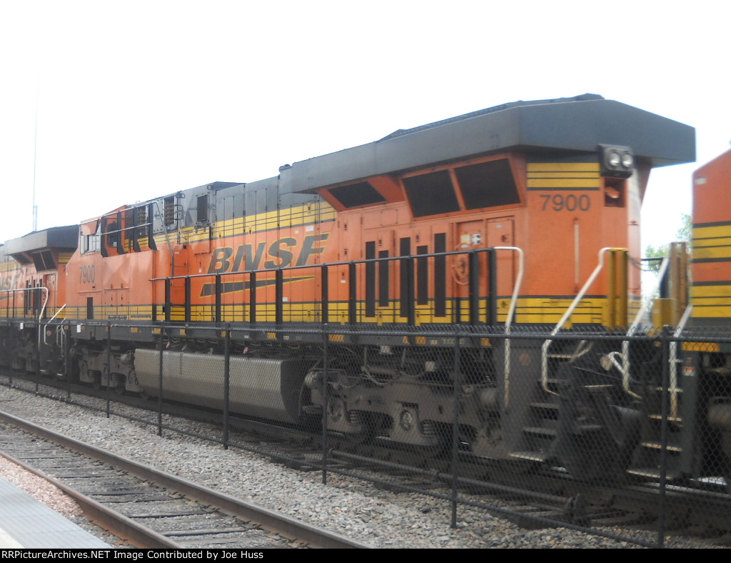 BNSF 7900